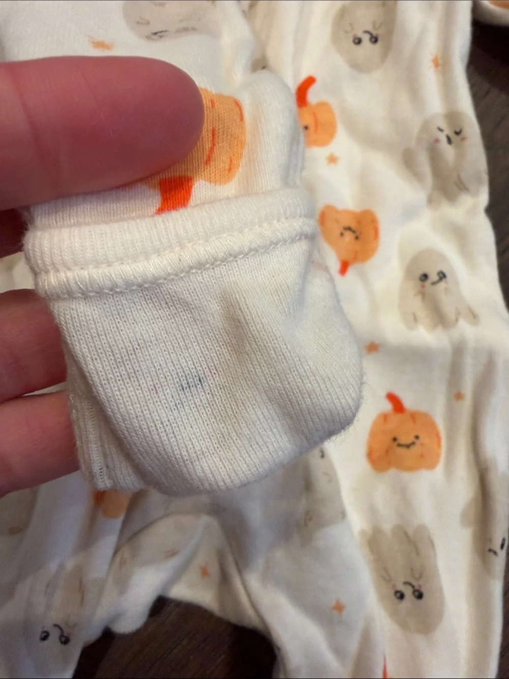 Old Navy Pumpkin Print Zipper One-Piece Size 0-3 Months - C39-144